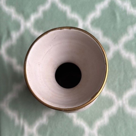 Italy terra cotta pottery art vase Gold and cream colored feminine design - Picture 6 of 9